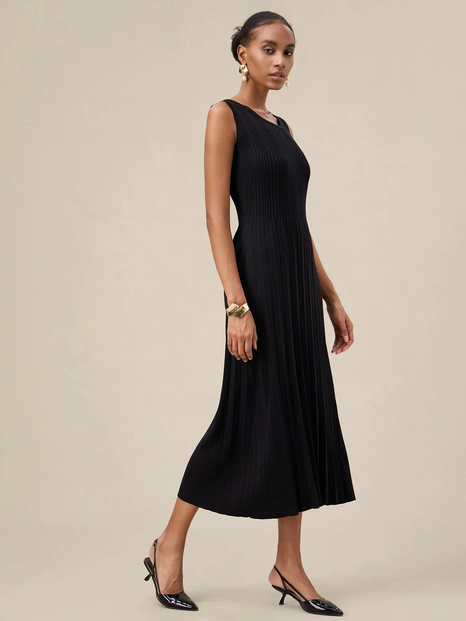 Amoretu Lyocell Sleeveless Pleated Dress