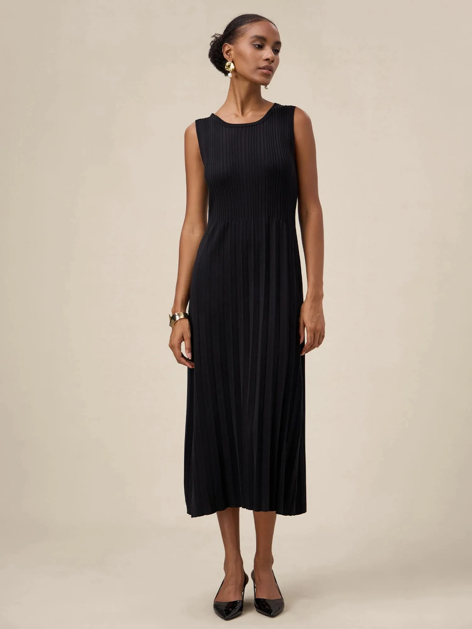 Amoretu Lyocell Sleeveless Pleated Dress