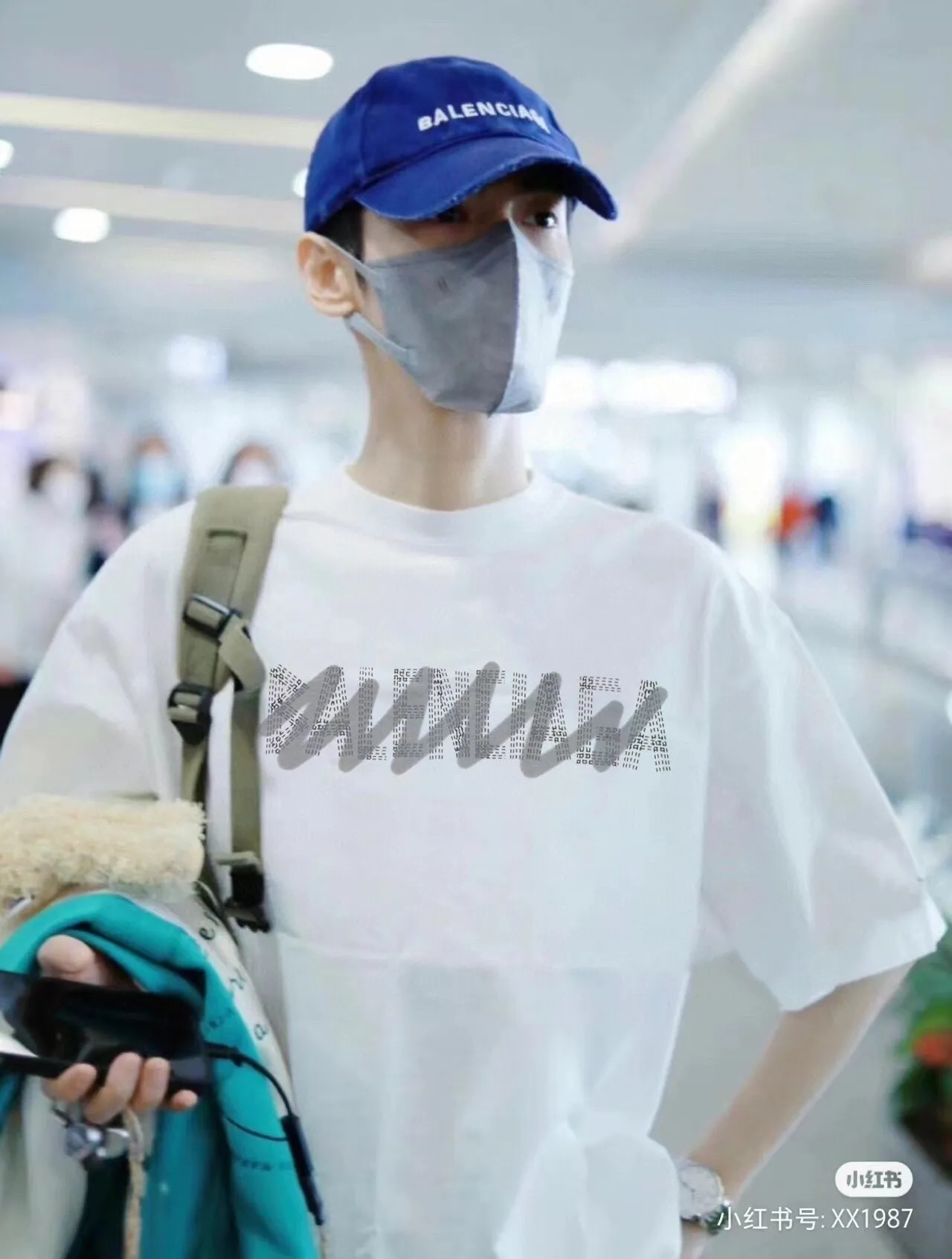 Balenciaga "Graffiti Logo" T-Shirt